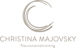 Logo Christina Majovsky braun mit claim